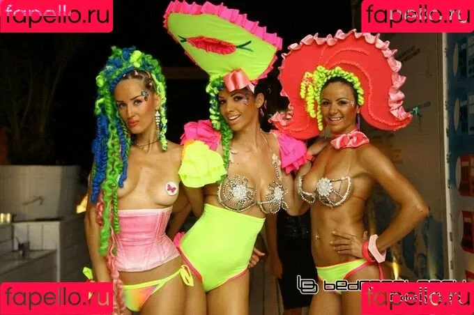 Gogo Stripper / gogo.striper / mogogogo / private show / show in club Onlyfans Photo Gallery 