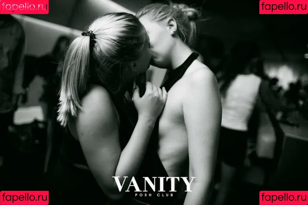 Gogo Stripper / gogo.striper / mogogogo / private show / show in club Onlyfans Photo Gallery 