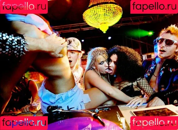 Gogo Stripper / gogo.striper / mogogogo / private show / show in club Onlyfans Photo Gallery 