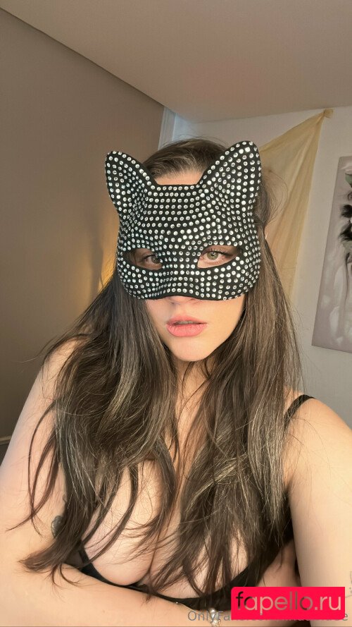 LindaBlueee Nude Onlyfans Photo 13