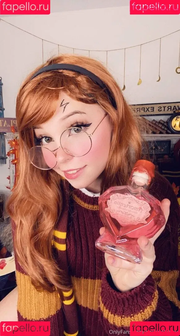 Belle Delphine / Socials / belle.delphine / belledelphine / bunnydelphine Onlyfans Photo Gallery 