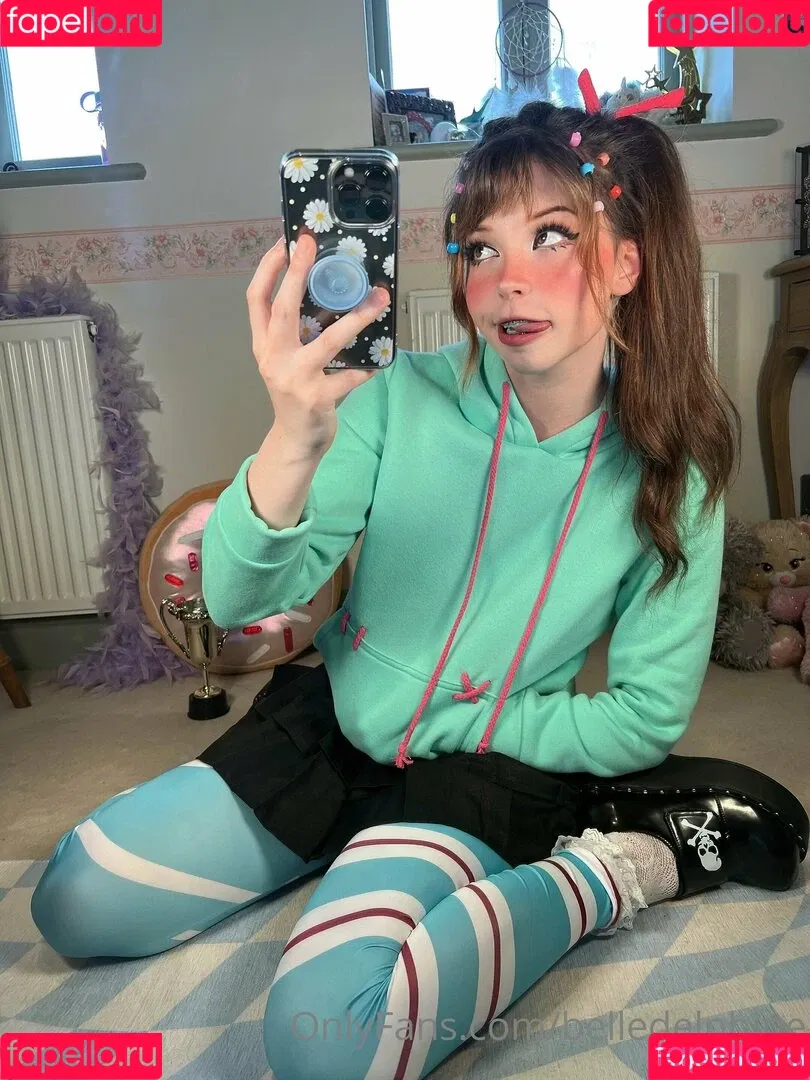 Belle Delphine / Socials / belle.delphine / belledelphine / bunnydelphine Onlyfans Photo Gallery 