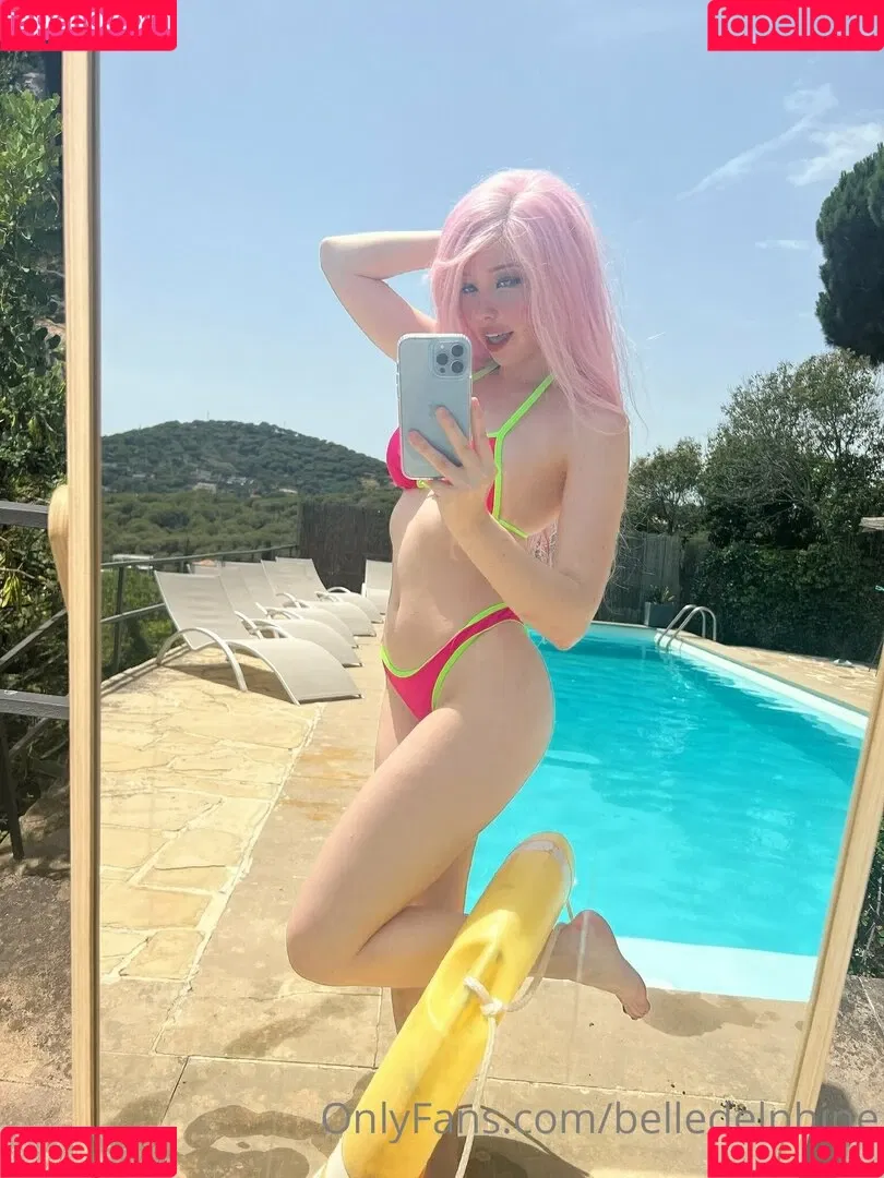 Belle Delphine / Socials / belle.delphine / belledelphine / bunnydelphine Onlyfans Photo Gallery 