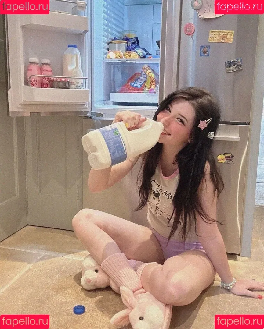 Belle Delphine / Socials / belle.delphine / belledelphine / bunnydelphine Onlyfans Photo Gallery 
