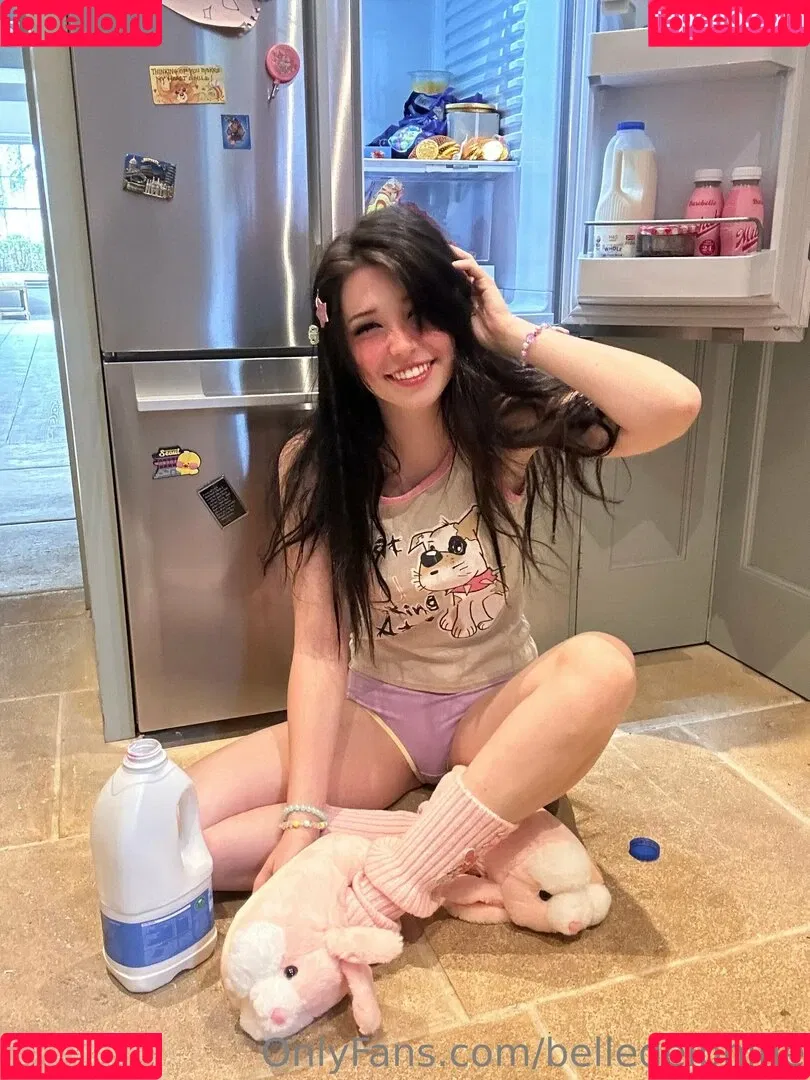 Belle Delphine / Socials / belle.delphine / belledelphine / bunnydelphine Onlyfans Photo Gallery 