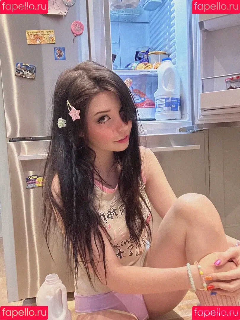 Belle Delphine / Socials / belle.delphine / belledelphine / bunnydelphine Onlyfans Photo Gallery 