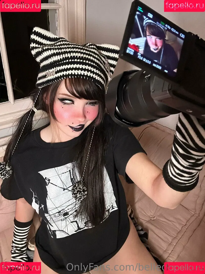 Belle Delphine / Socials / belle.delphine / belledelphine / bunnydelphine Onlyfans Photo Gallery 