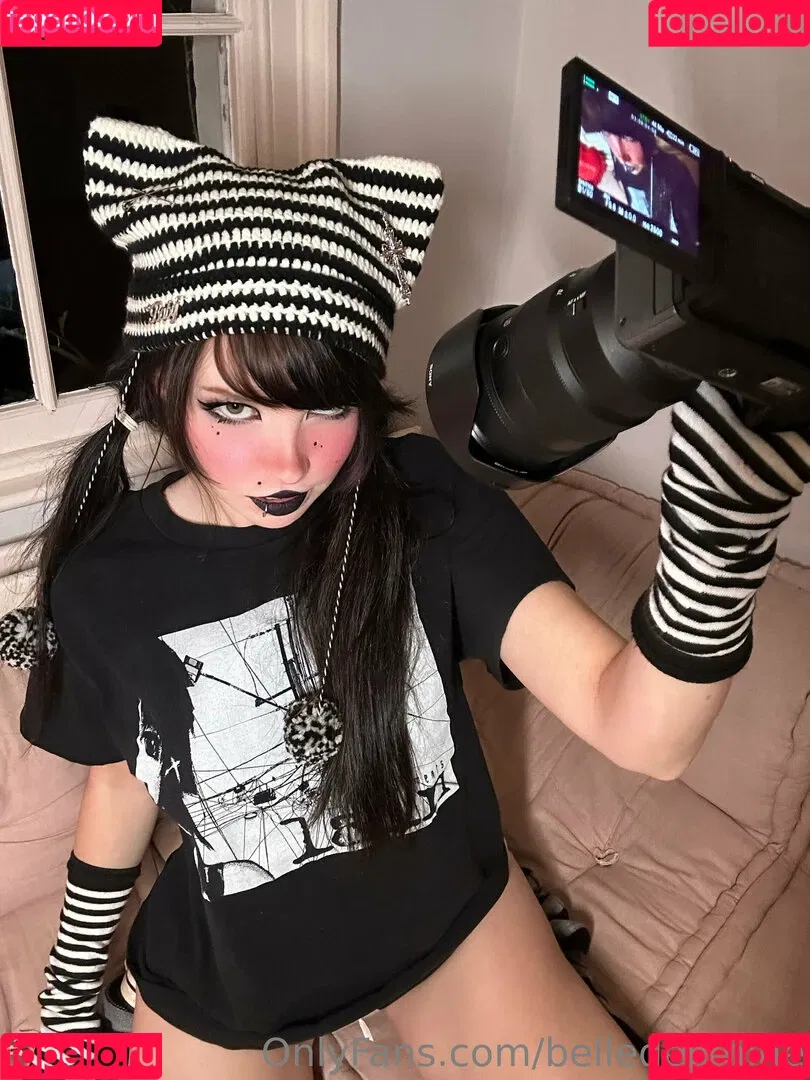 Belle Delphine / Socials / belle.delphine / belledelphine / bunnydelphine Onlyfans Photo Gallery 