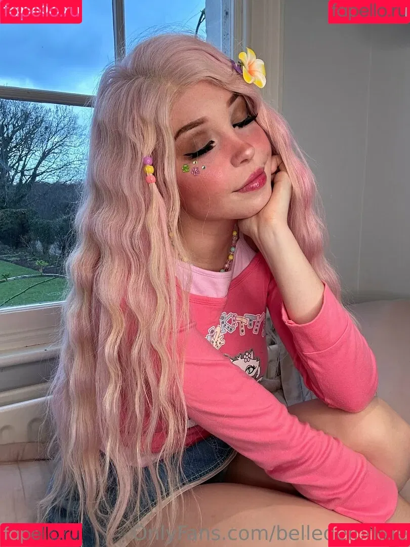 Belle Delphine / Socials / belle.delphine / belledelphine / bunnydelphine Onlyfans Photo Gallery 