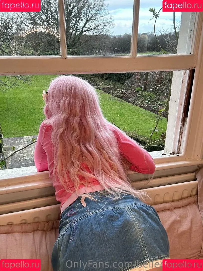 Belle Delphine / Socials / belle.delphine / belledelphine / bunnydelphine Onlyfans Photo Gallery 