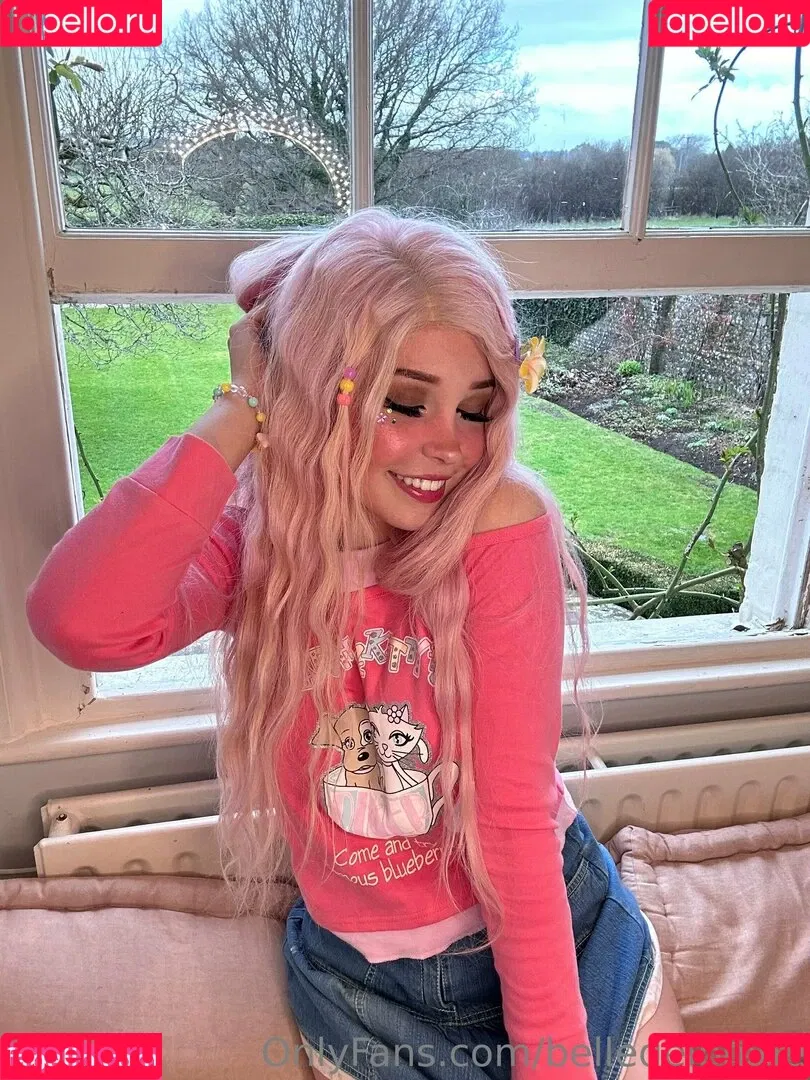 Belle Delphine / Socials / belle.delphine / belledelphine / bunnydelphine Onlyfans Photo Gallery 