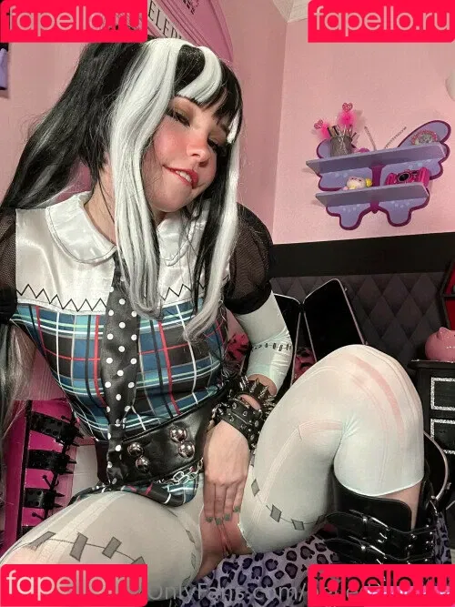 Belle Delphine / Socials / belle.delphine / belledelphine / bunnydelphine Onlyfans Photo Gallery 