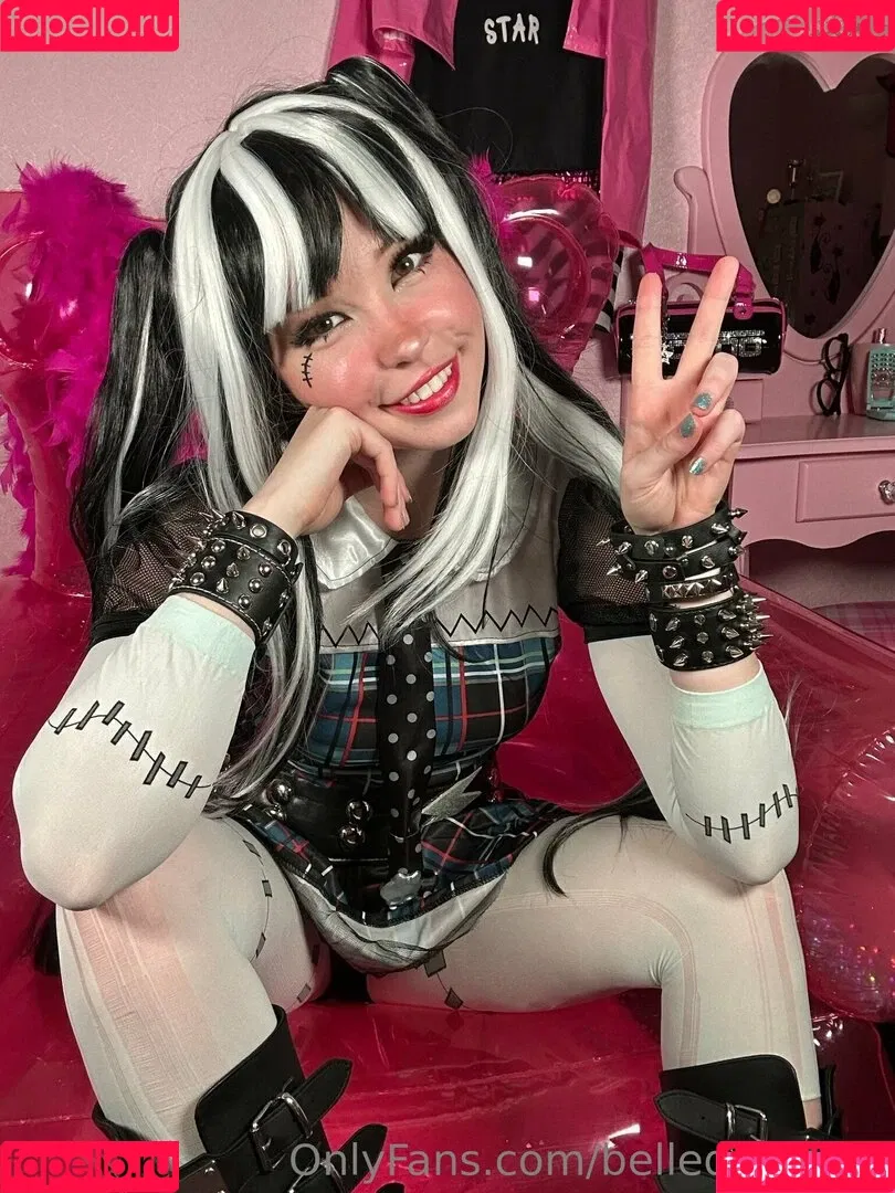 Belle Delphine / Socials / belle.delphine / belledelphine / bunnydelphine Onlyfans Photo Gallery 