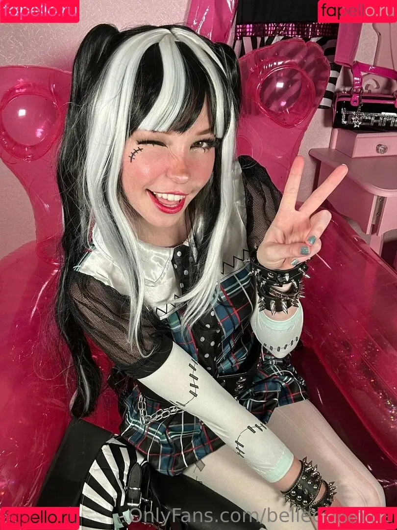 Belle Delphine / Socials / belle.delphine / belledelphine / bunnydelphine Onlyfans Photo Gallery 
