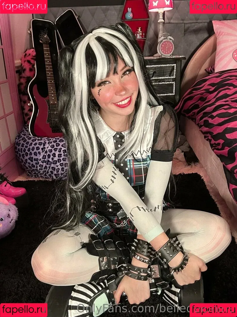 Belle Delphine / Socials / belle.delphine / belledelphine / bunnydelphine Onlyfans Photo Gallery 