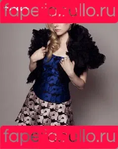 Avril Lavigne / AvrilLavigne Onlyfans Photo Gallery 