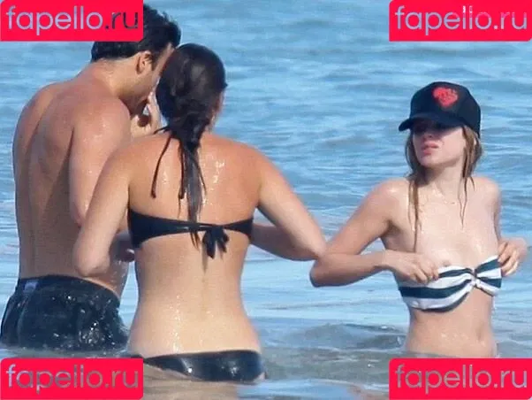 Avril Lavigne / AvrilLavigne Onlyfans Photo Gallery 
