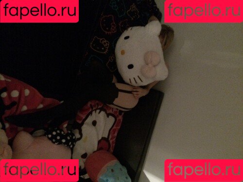 Avril Lavigne / AvrilLavigne Onlyfans Photo Gallery 