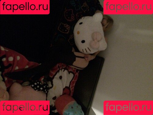 Avril Lavigne / AvrilLavigne Onlyfans Photo Gallery 