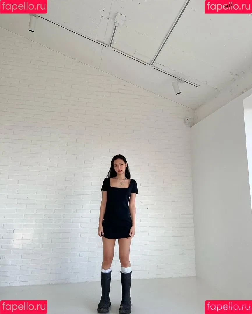 Blackpink / Jennie | BLΛƆKPIИK / jennierubyjane / sheflieshigh Onlyfans Photo Gallery 