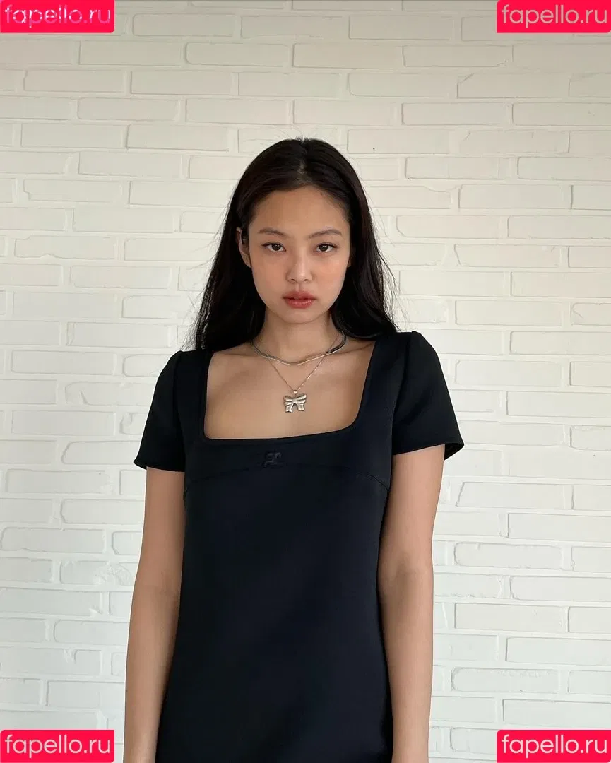 Blackpink / Jennie | BLΛƆKPIИK / jennierubyjane / sheflieshigh Onlyfans Photo Gallery 