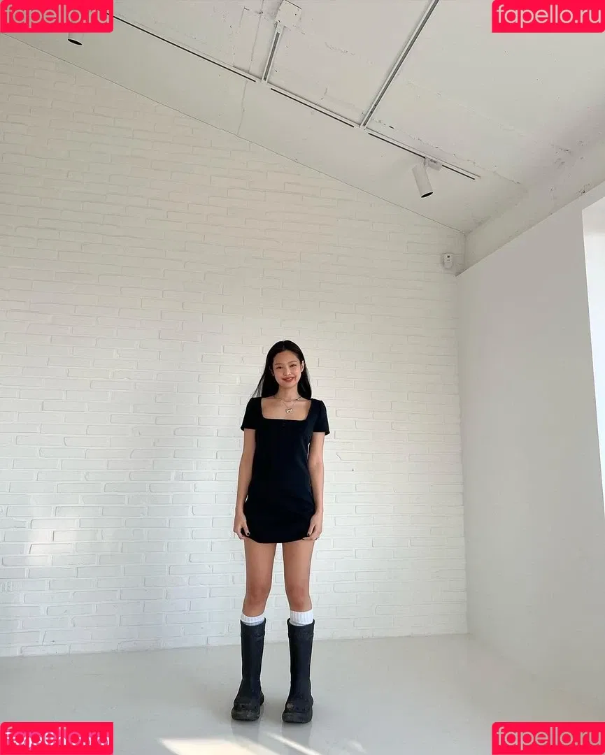 Blackpink / Jennie | BLΛƆKPIИK / jennierubyjane / sheflieshigh Onlyfans Photo Gallery 