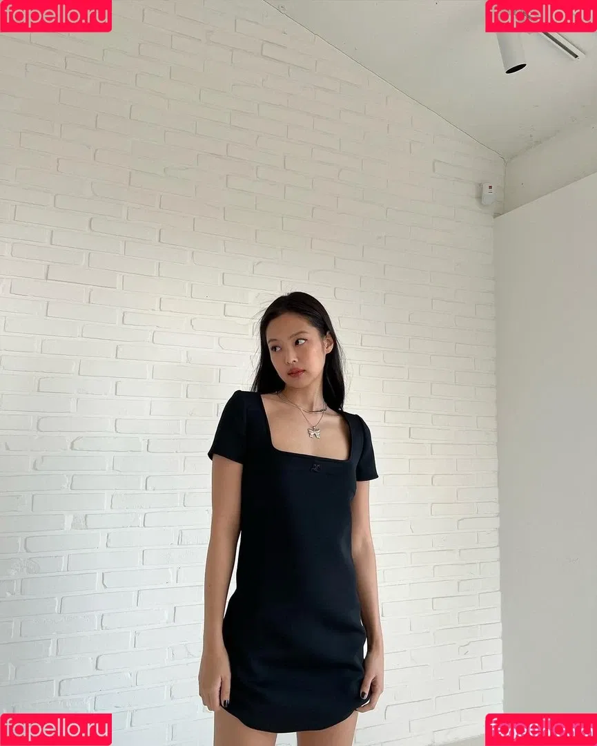 Blackpink / Jennie | BLΛƆKPIИK / jennierubyjane / sheflieshigh Onlyfans Photo Gallery 