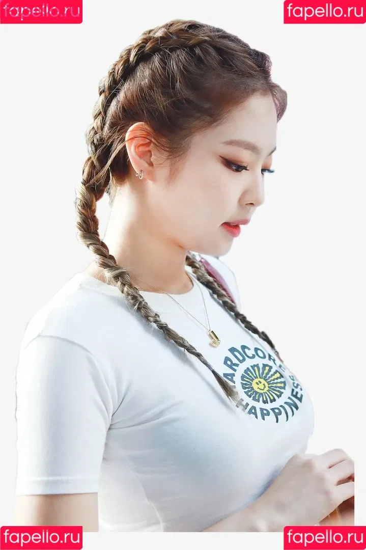 Blackpink / Jennie | BLΛƆKPIИK / jennierubyjane / sheflieshigh Onlyfans Photo Gallery 