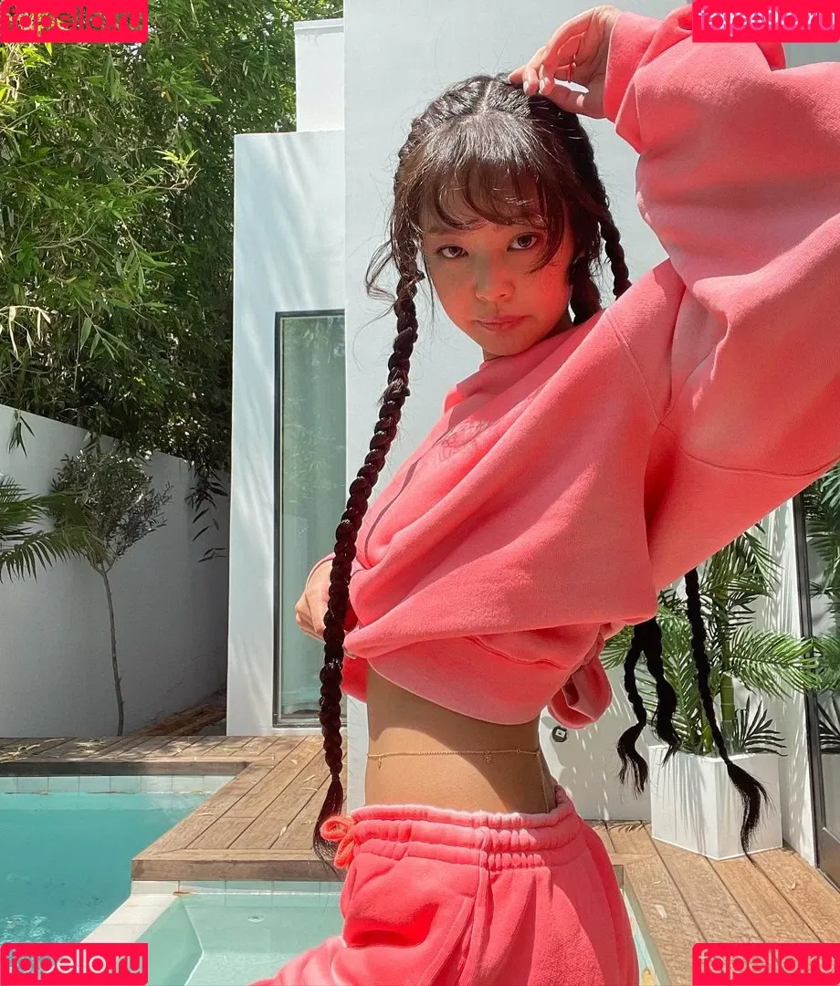 Blackpink / Jennie | BLΛƆKPIИK / jennierubyjane / sheflieshigh Onlyfans Photo Gallery 