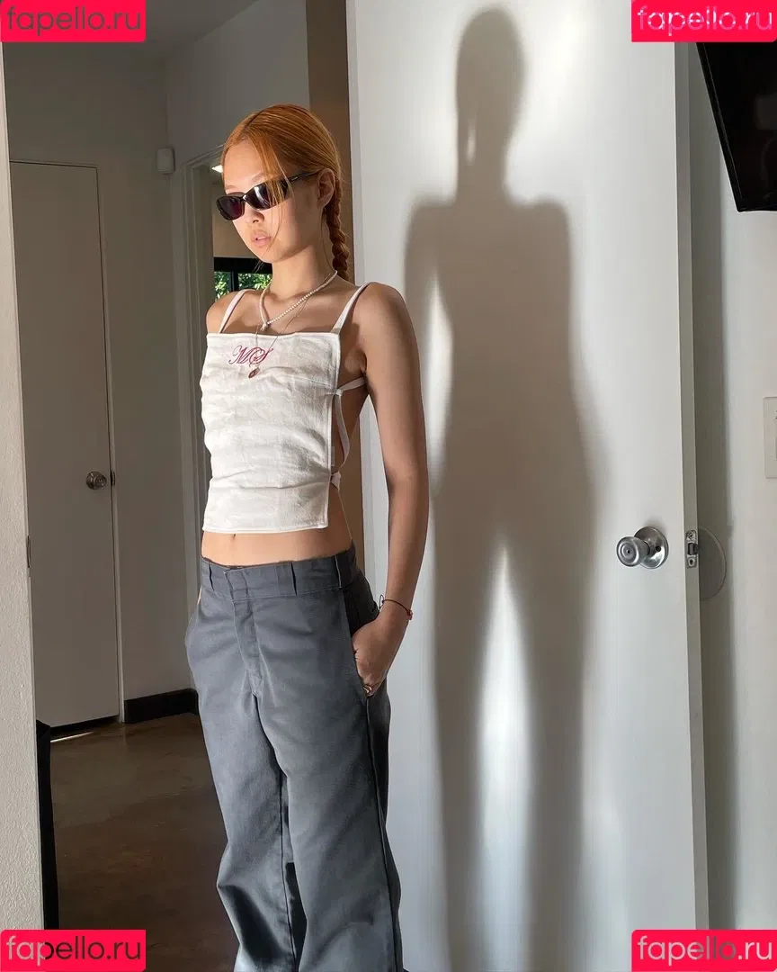 Blackpink / Jennie | BLΛƆKPIИK / jennierubyjane / sheflieshigh Onlyfans Photo Gallery 