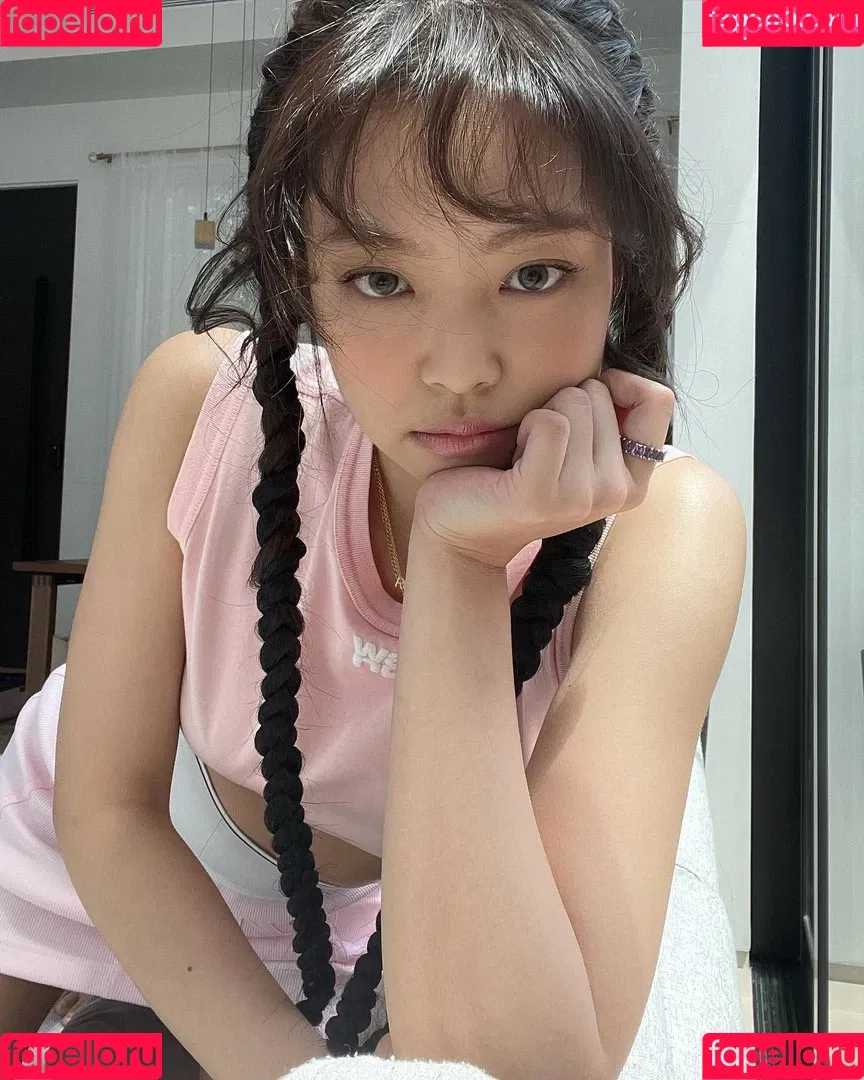 Blackpink / Jennie | BLΛƆKPIИK / jennierubyjane / sheflieshigh Onlyfans Photo Gallery 