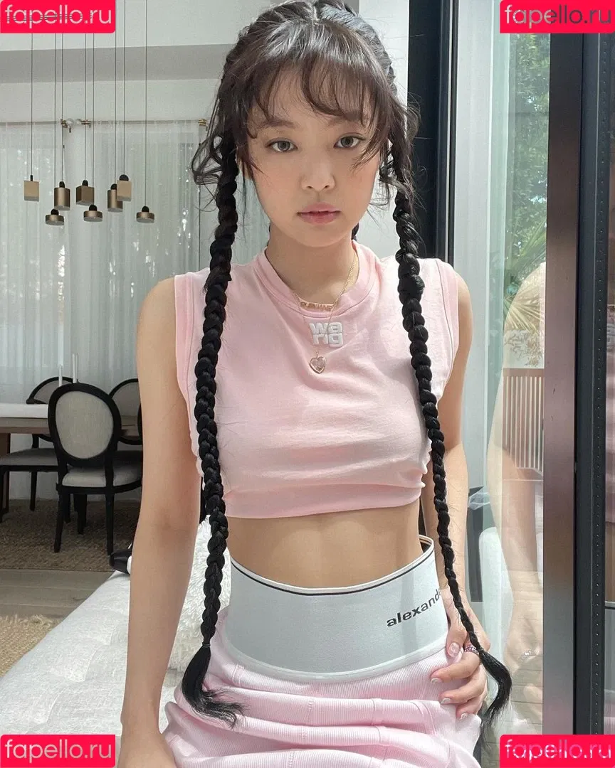 Blackpink / Jennie | BLΛƆKPIИK / jennierubyjane / sheflieshigh Onlyfans Photo Gallery 