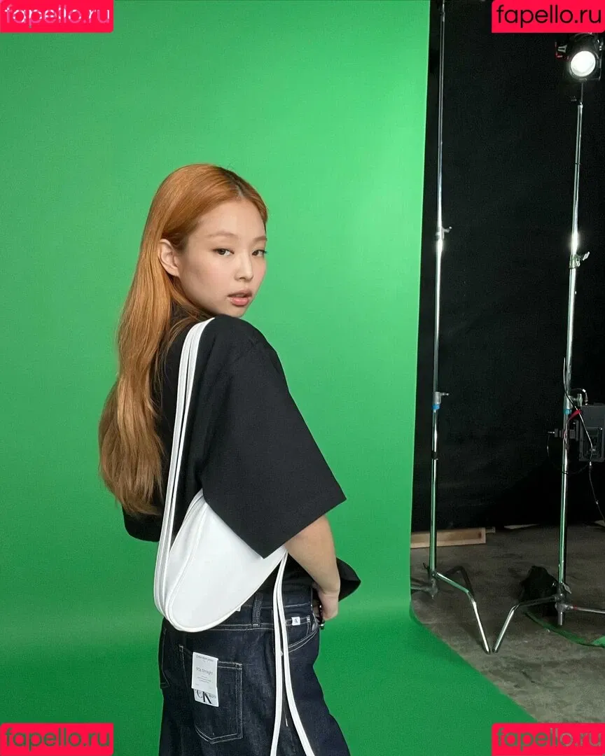 Blackpink / Jennie | BLΛƆKPIИK / jennierubyjane / sheflieshigh Onlyfans Photo Gallery 
