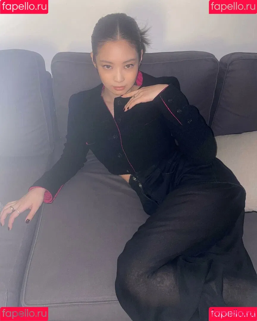 Blackpink / Jennie | BLΛƆKPIИK / jennierubyjane / sheflieshigh Onlyfans Photo Gallery 