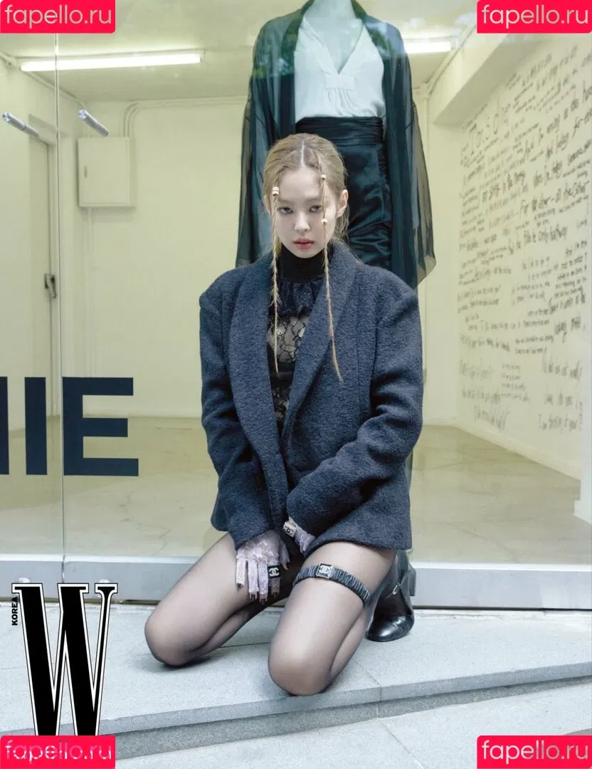 Blackpink / Jennie | BLΛƆKPIИK / jennierubyjane / sheflieshigh Onlyfans Photo Gallery 