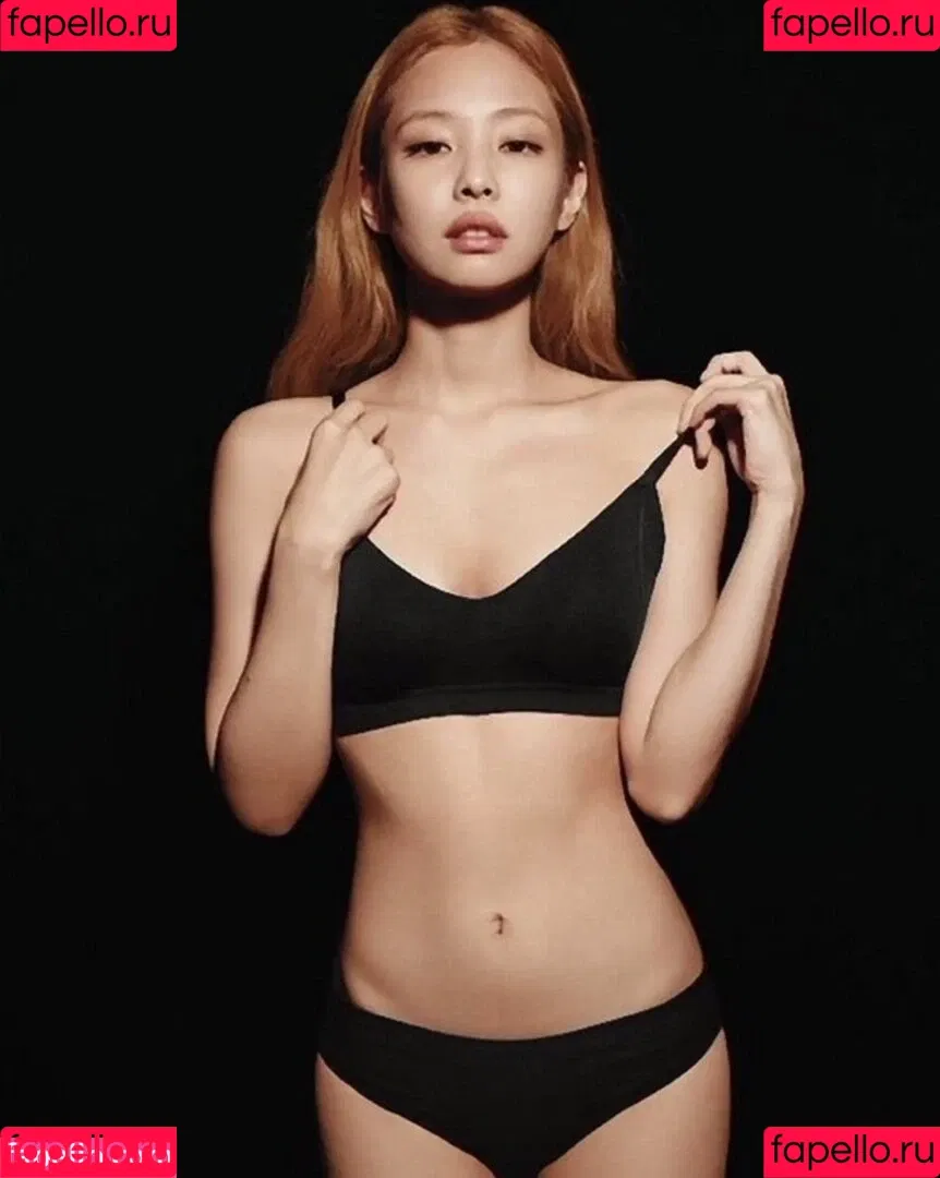 Blackpink / Jennie | BLΛƆKPIИK / jennierubyjane / sheflieshigh Onlyfans Photo Gallery 