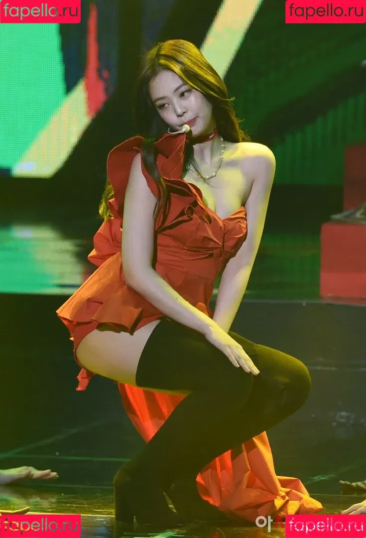 Blackpink / Jennie | BLΛƆKPIИK / jennierubyjane / sheflieshigh Onlyfans Photo Gallery 