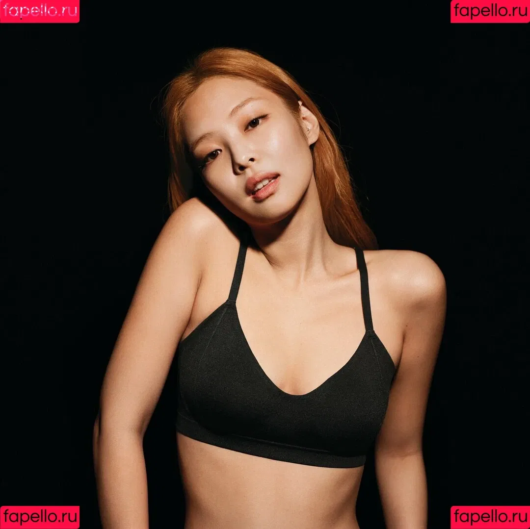 Blackpink / Jennie | BLΛƆKPIИK / jennierubyjane / sheflieshigh Onlyfans Photo Gallery 
