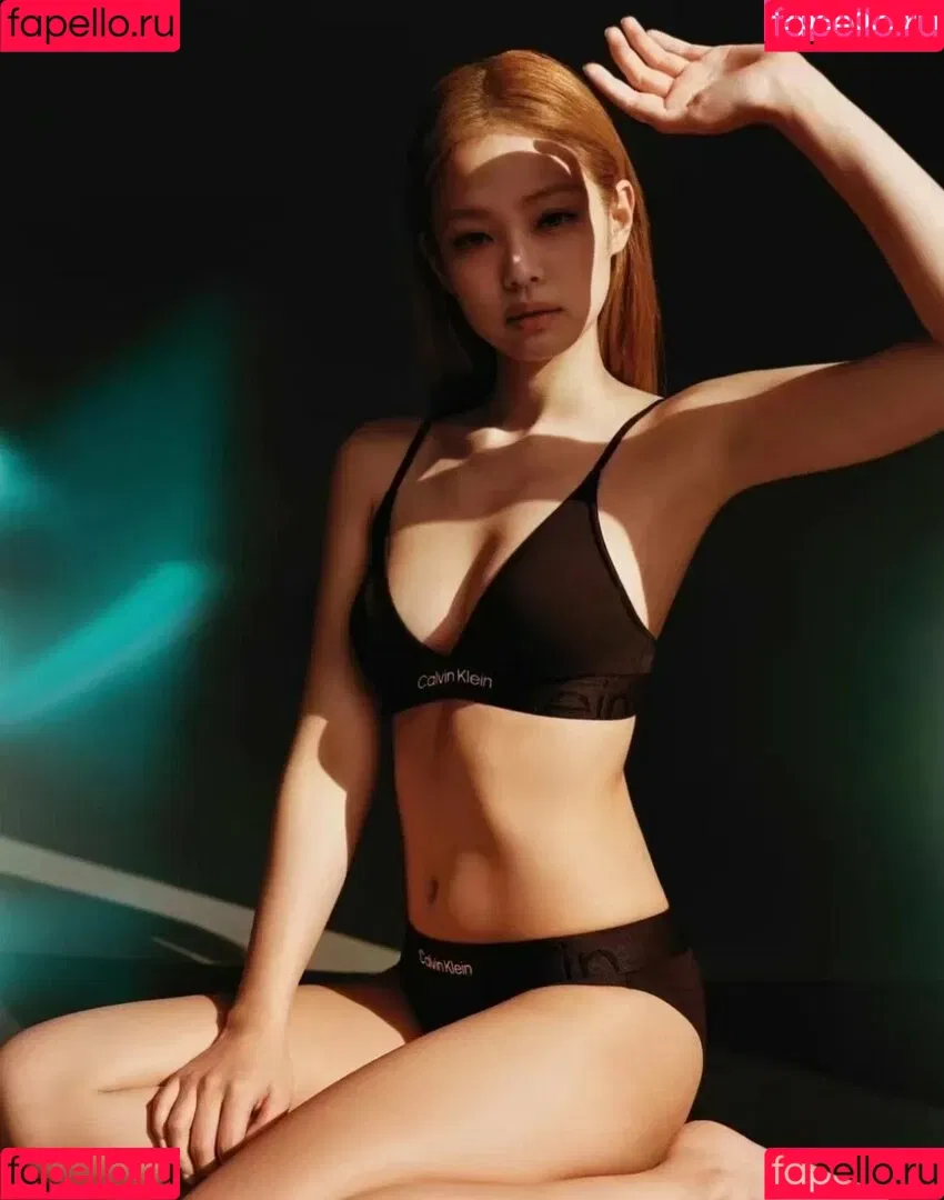 Blackpink / Jennie | BLΛƆKPIИK / jennierubyjane / sheflieshigh Onlyfans Photo Gallery 