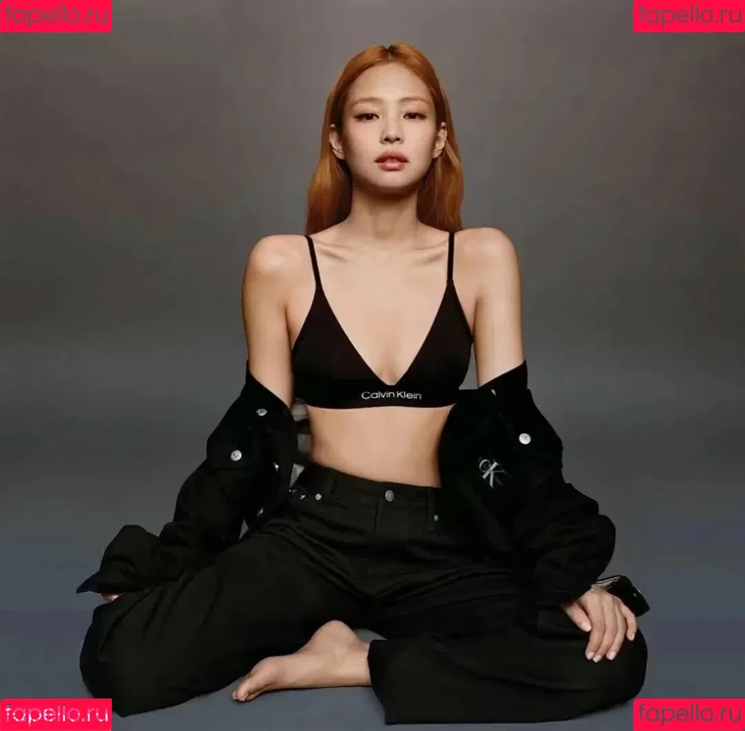 Blackpink / Jennie | BLΛƆKPIИK / jennierubyjane / sheflieshigh Onlyfans Photo Gallery 