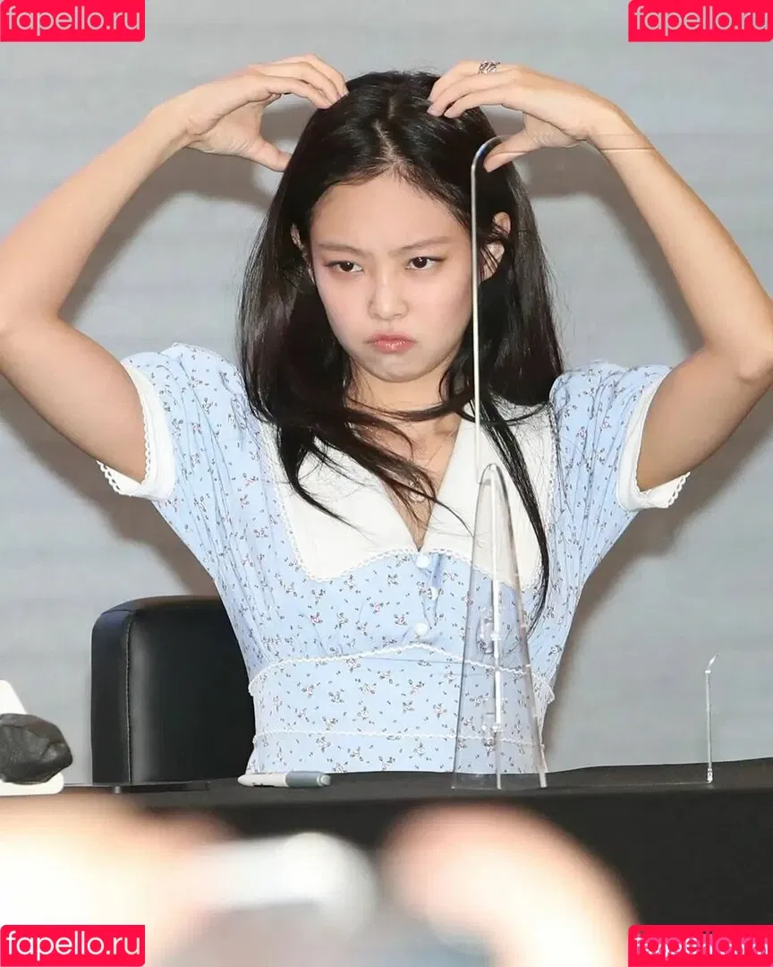 Blackpink / Jennie | BLΛƆKPIИK / jennierubyjane / sheflieshigh Onlyfans Photo Gallery 