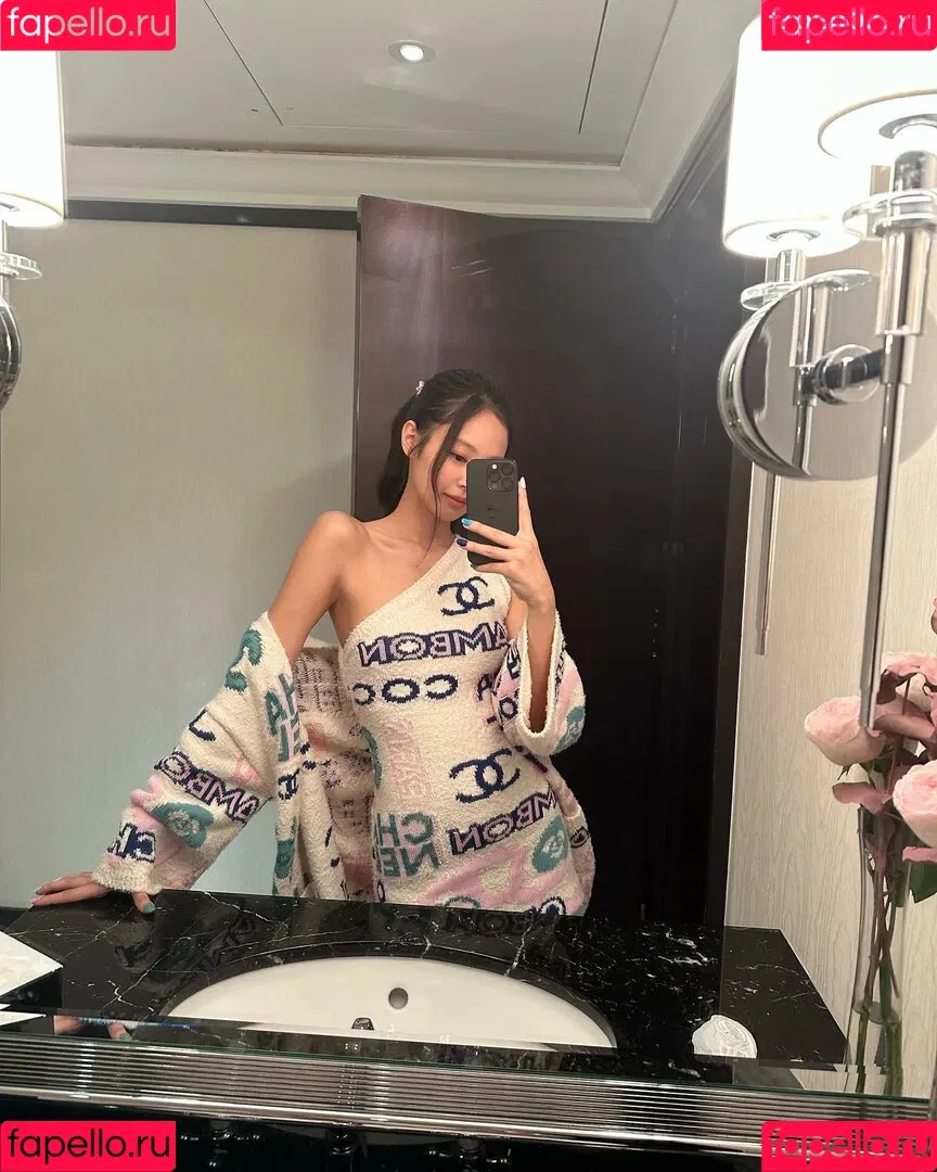 Blackpink / Jennie | BLΛƆKPIИK / jennierubyjane / sheflieshigh Onlyfans Photo Gallery 