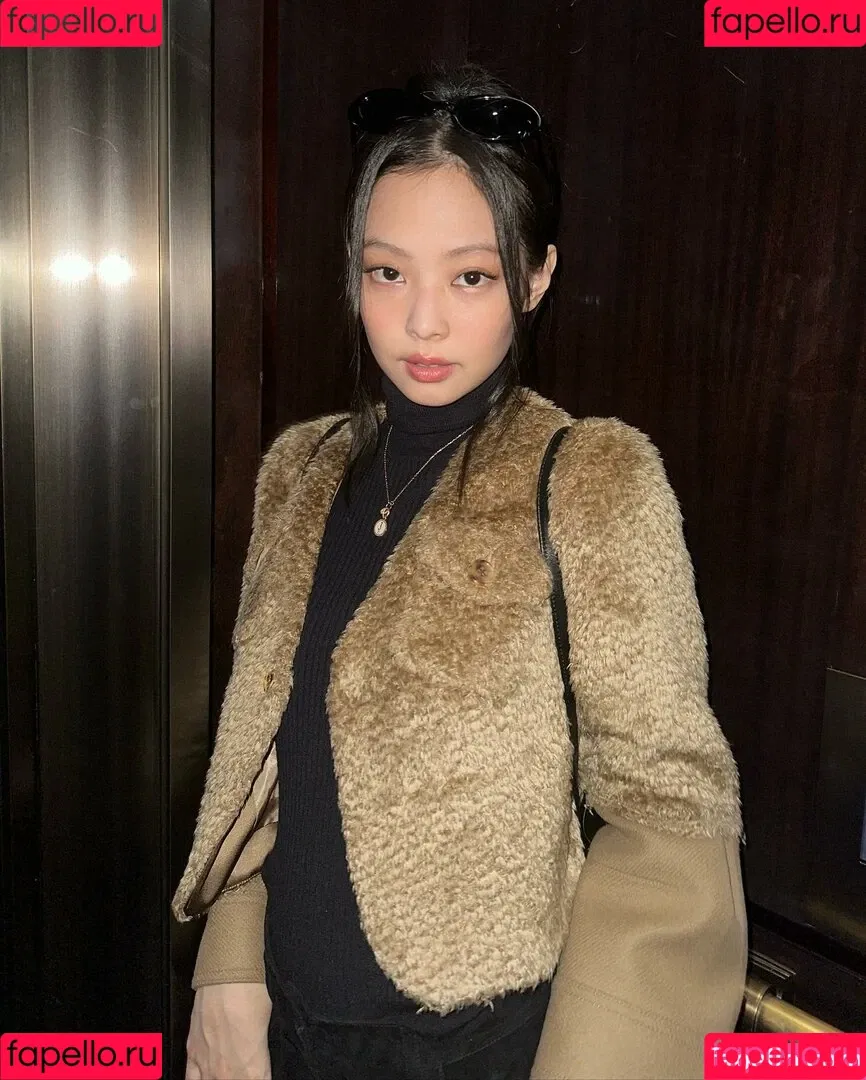 Blackpink / Jennie | BLΛƆKPIИK / jennierubyjane / sheflieshigh Onlyfans Photo Gallery 