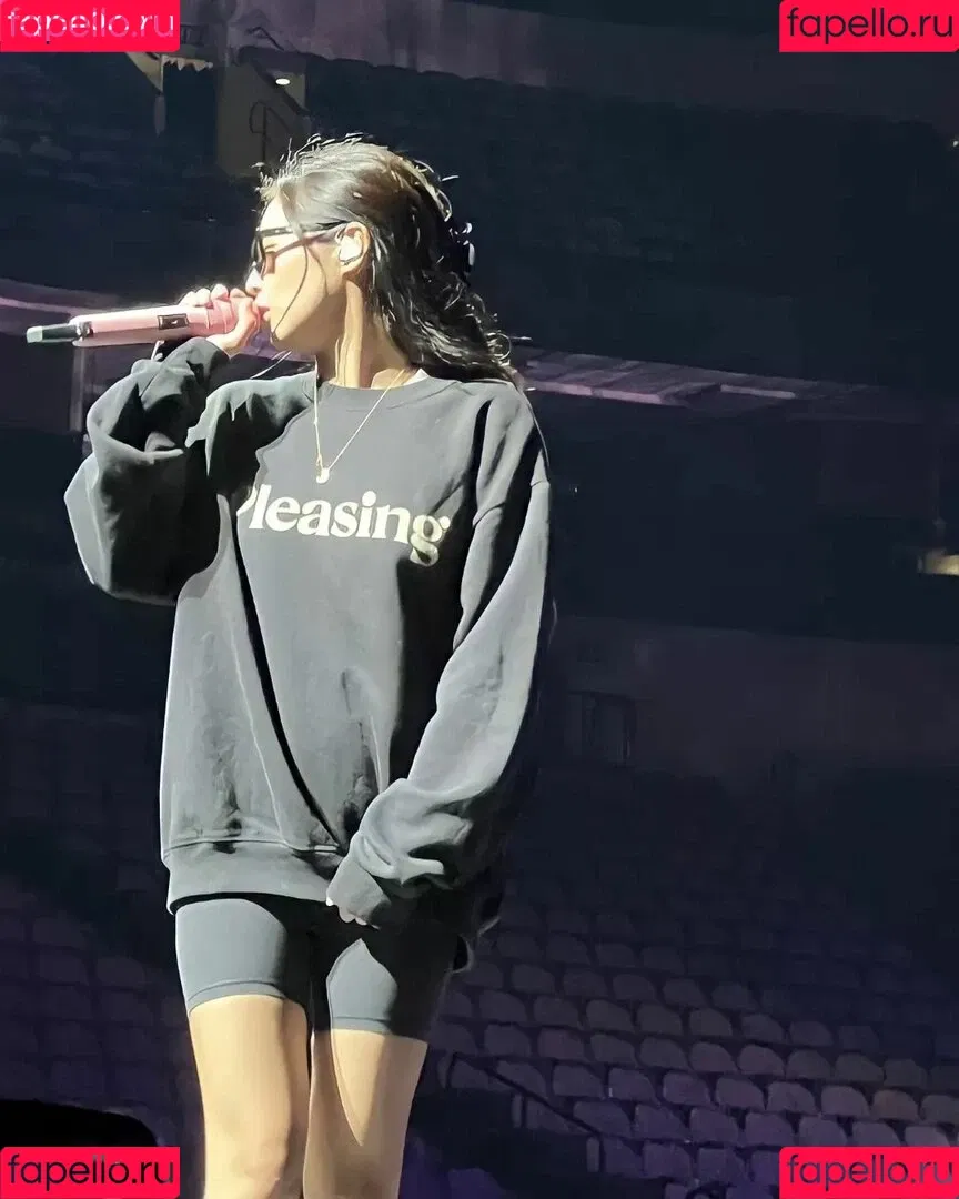 Blackpink / Jennie | BLΛƆKPIИK / jennierubyjane / sheflieshigh Onlyfans Photo Gallery 