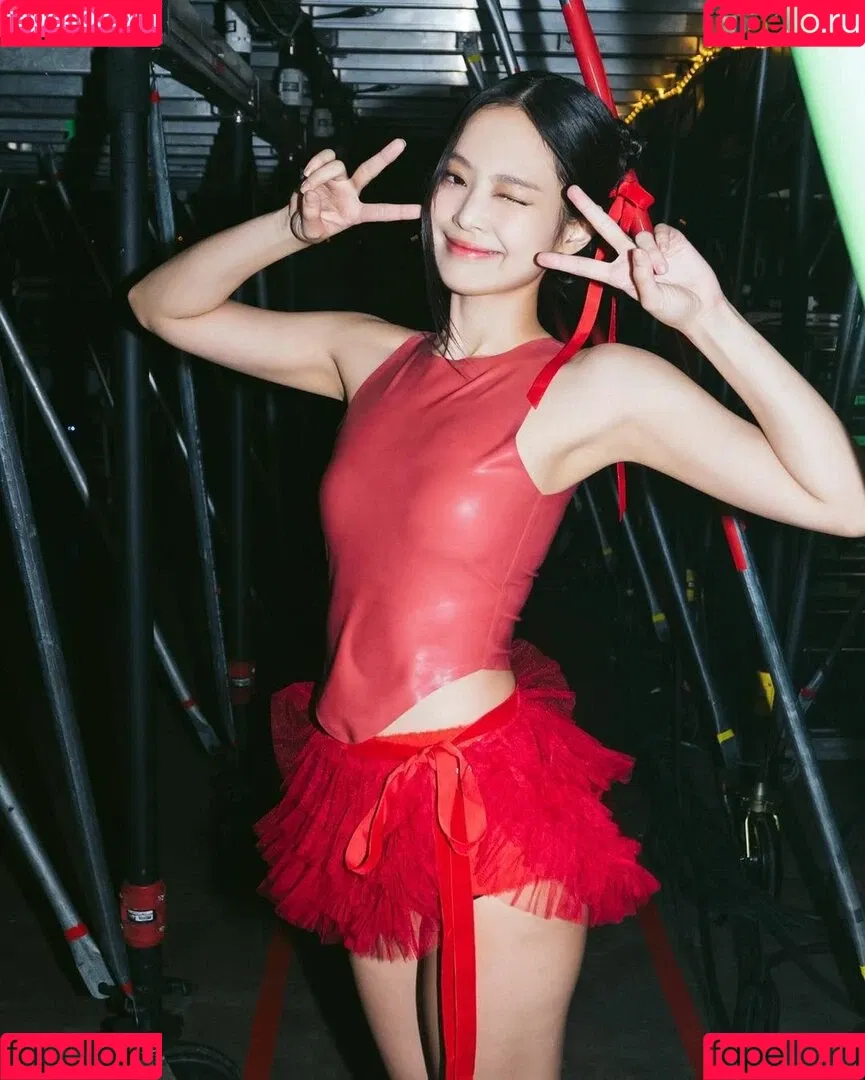 Blackpink / Jennie | BLΛƆKPIИK / jennierubyjane / sheflieshigh Onlyfans Photo Gallery 