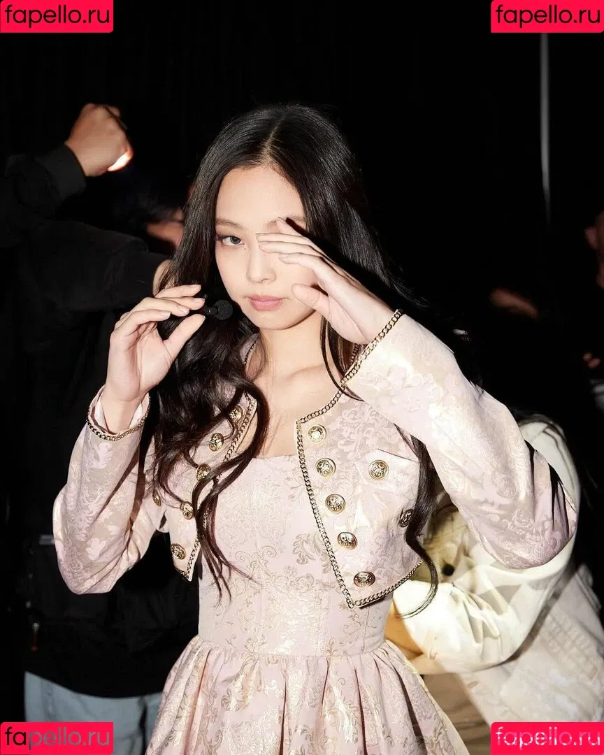 Blackpink / Jennie | BLΛƆKPIИK / jennierubyjane / sheflieshigh Onlyfans Photo Gallery 