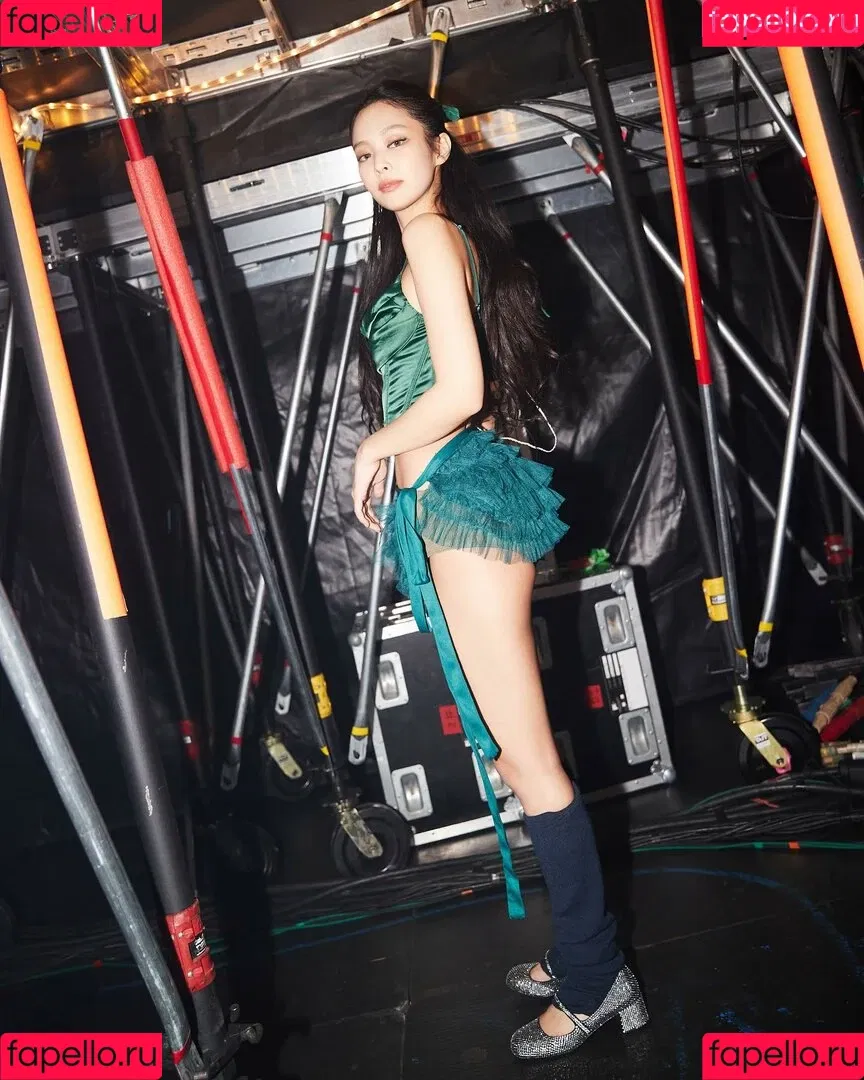 Blackpink / Jennie | BLΛƆKPIИK / jennierubyjane / sheflieshigh Onlyfans Photo Gallery 
