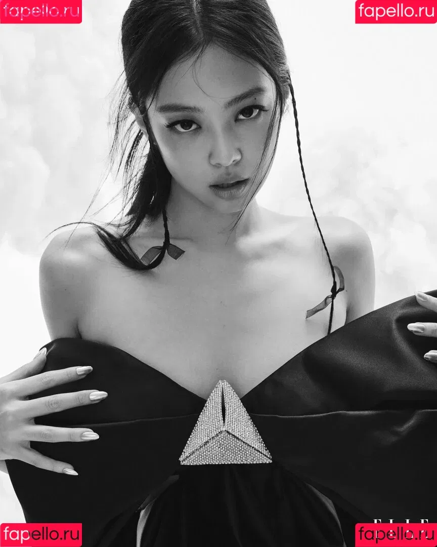 Blackpink / Jennie | BLΛƆKPIИK / jennierubyjane / sheflieshigh Onlyfans Photo Gallery 