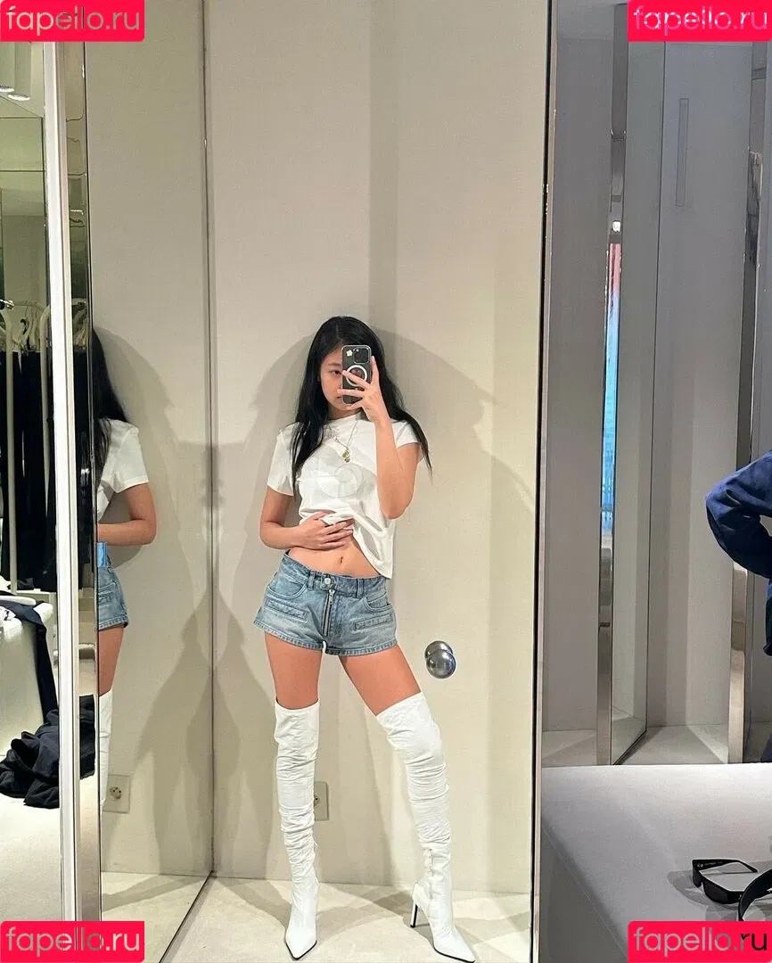 Blackpink / Jennie | BLΛƆKPIИK / jennierubyjane / sheflieshigh Onlyfans Photo Gallery 