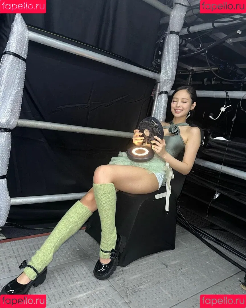 Blackpink / Jennie | BLΛƆKPIИK / jennierubyjane / sheflieshigh Onlyfans Photo Gallery 